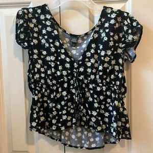 Wild Fable size large blouse
